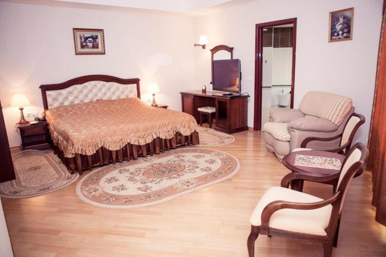 Grand Hotel Victory Актау Екстер'єр фото A bedroom