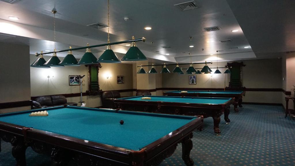 Grand Hotel Victory Актау Екстер'єр фото A pool hall