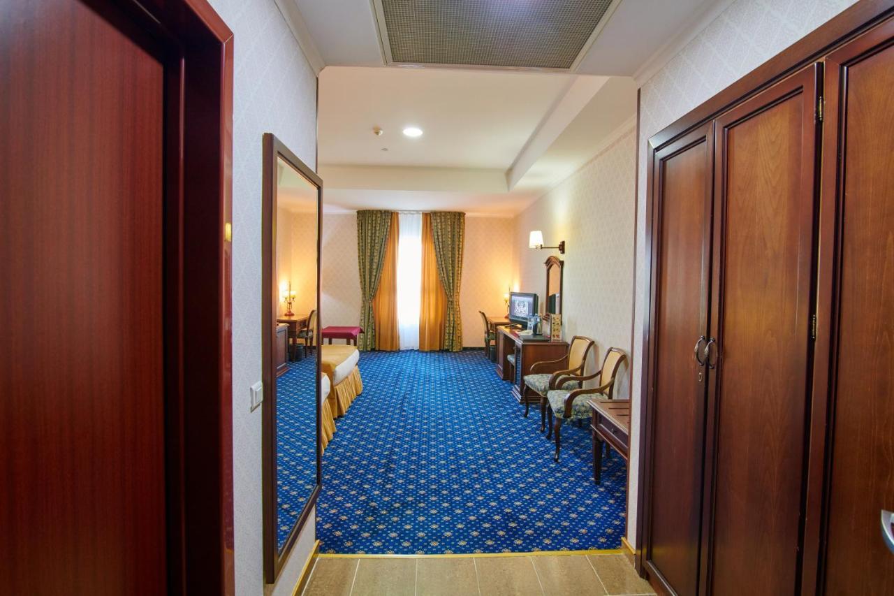 Grand Hotel Victory Актау Екстер'єр фото