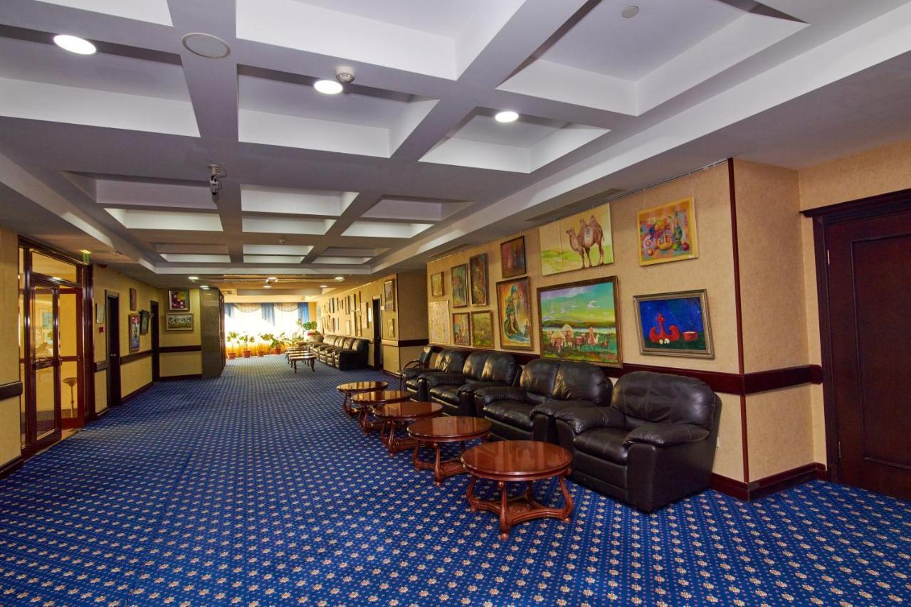 Grand Hotel Victory Актау Екстер'єр фото Interior of the hotel
