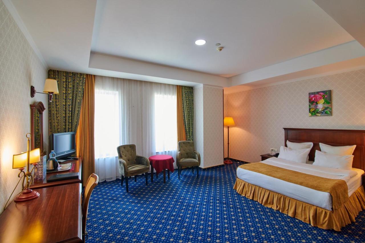 Grand Hotel Victory Актау Екстер'єр фото