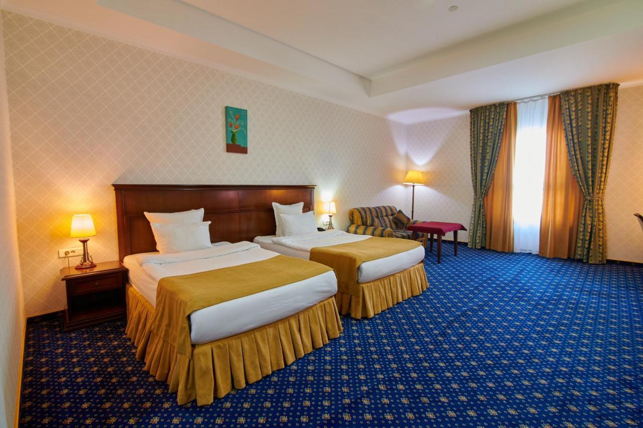 Grand Hotel Victory Актау Екстер'єр фото