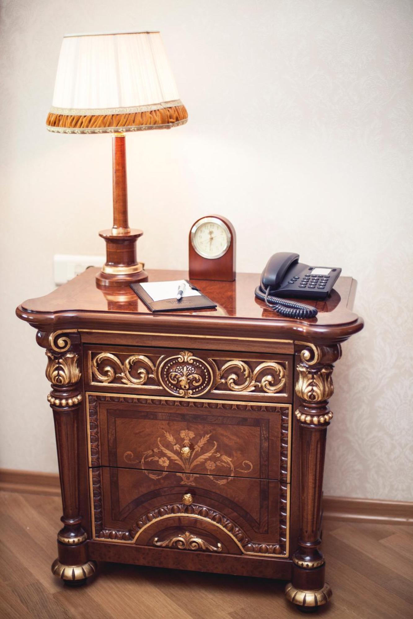 Grand Hotel Victory Актау Екстер'єр фото A nightstand