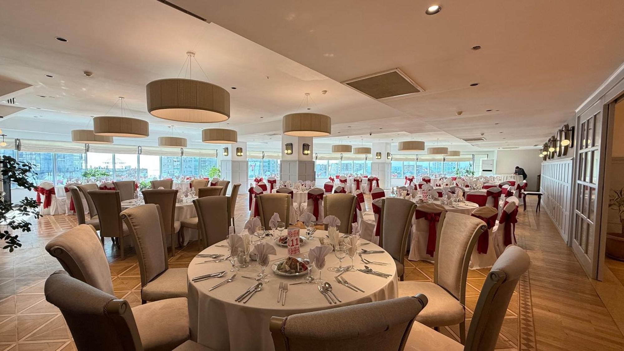Grand Hotel Victory Актау Екстер'єр фото